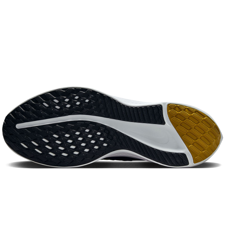Кроссовки Nike QUEST 5 / Мужской / 43 / Черный/Светло-зеленый/Белый photo 5